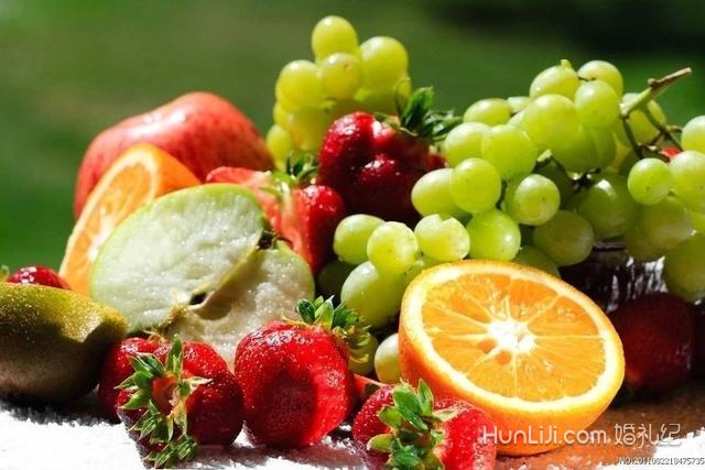 女方第一次去男方家买什么